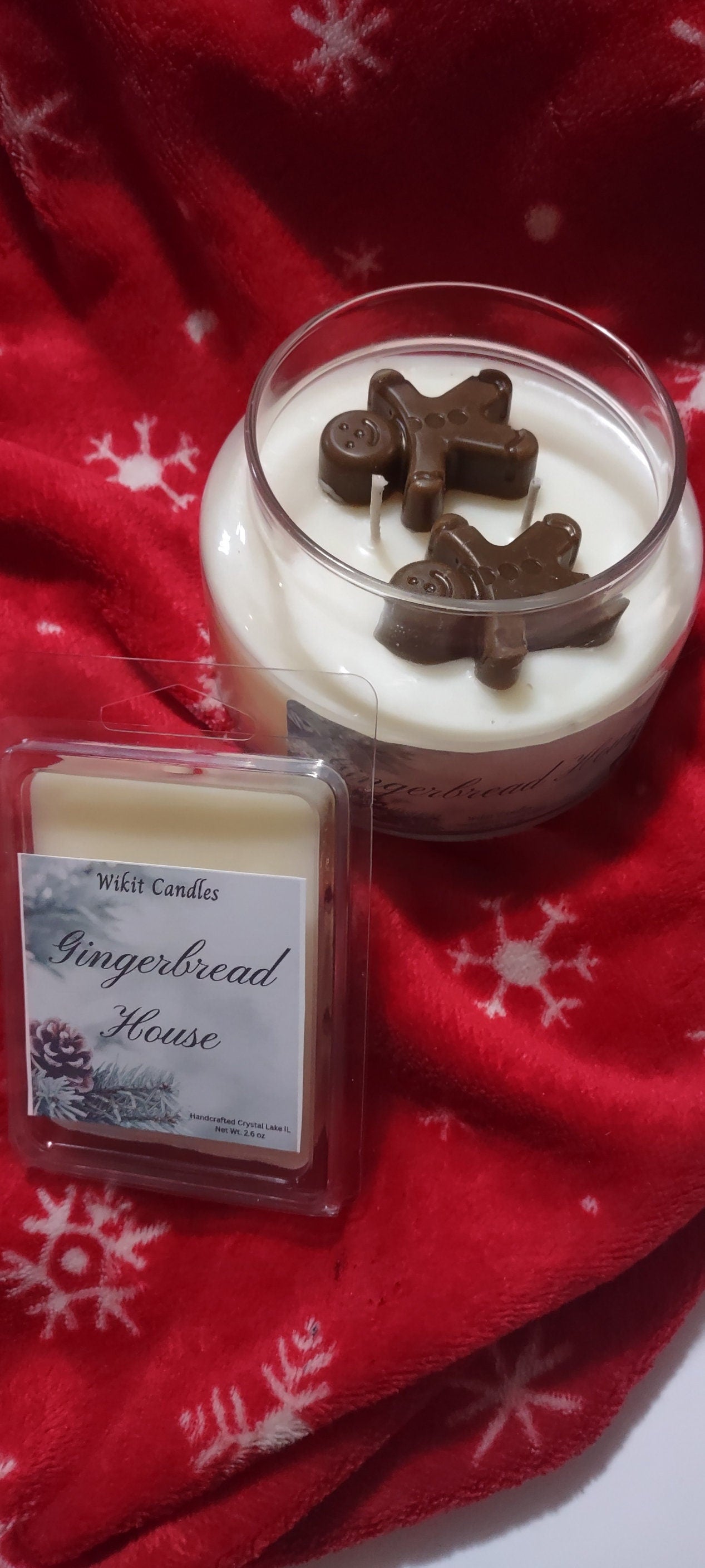 Gingerbread House scent 11 oz Candle, gift for her, gift for mom. holiday decor, home decor, Christmas decor